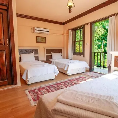 With Private Pool In Marmaris فيلة