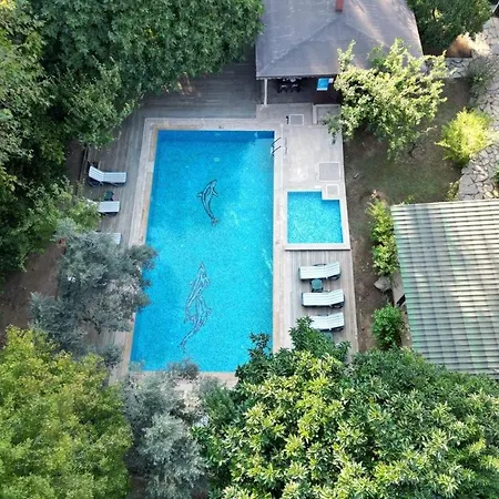 With Private Pool In Marmaris فيلة *